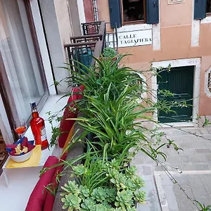 Antico Rio Acqua Dolce , Venice Italy