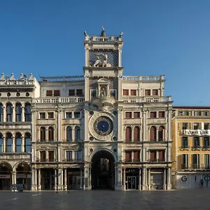 San Marco Boutique R&r , Venice Italy